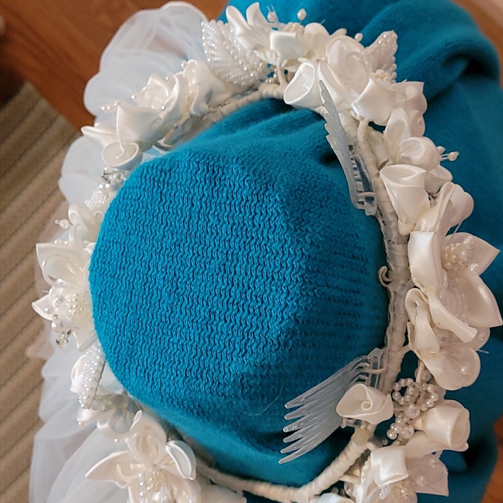 Wedding veil - Picture 6 of 10